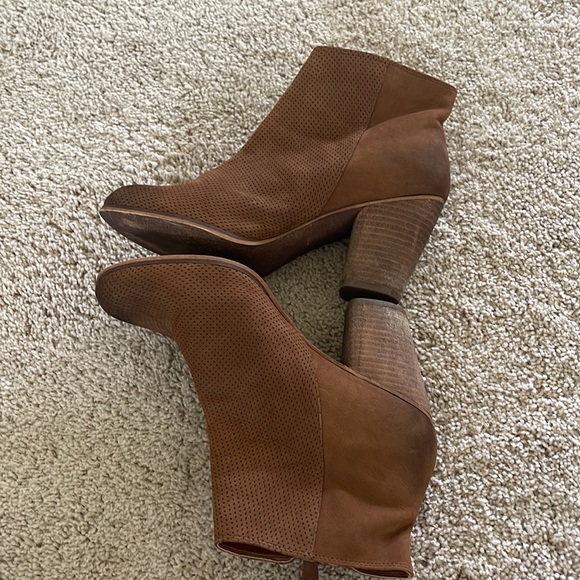 Tan Distressed BP Trolley Boots - Picture 5 of 8